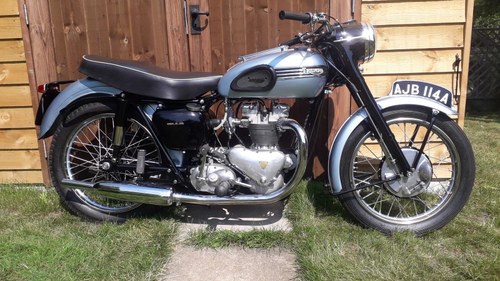A 1954 Triumph T100 - 11/11/2020 In vendita all'asta