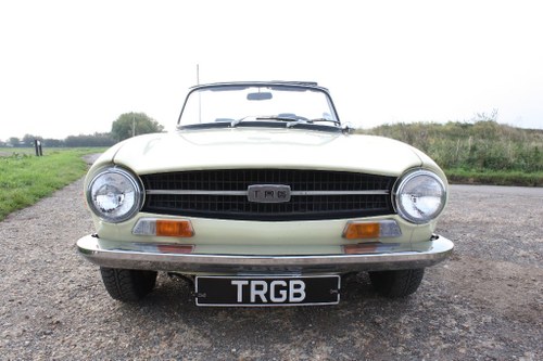 TR6 1973 LHD CAR IN EXCELLENT CONDITION THROUGHOUT VENDUTO