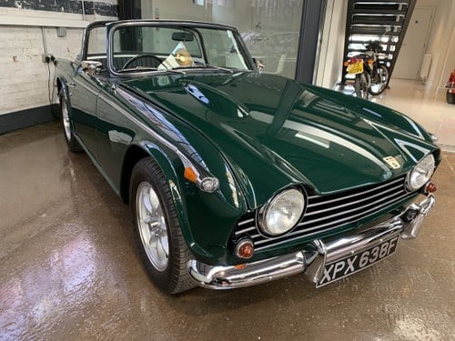 1968 TRIUMPH TR5/250 - superb restoration VENDU