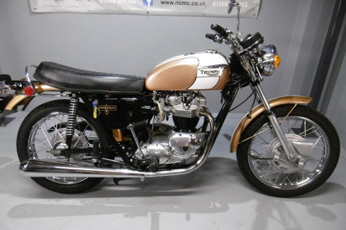 T120 V  650cc 1972 Full restoration VENDUTO