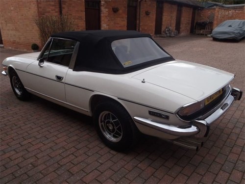 Triumph Stag Mk1 1972 Manual in white with Red interior. For Sale