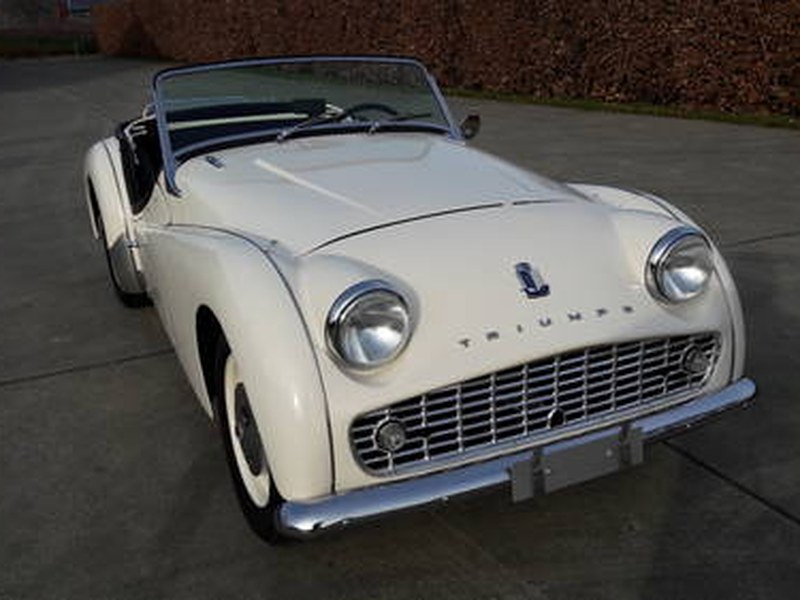 BEAUTIFULL TRIUMPH TR 3 A 1959