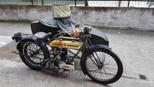1918 Triumph con sidecar SOLD