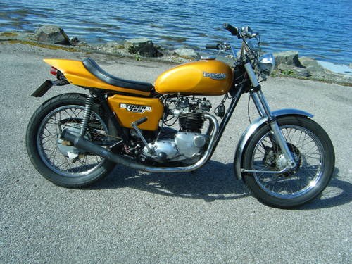 1976 Triumph T140 Matching numbers MOT'd For Sale