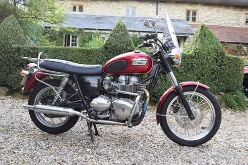 Lot 92 - A 2004 Triumph T100 - 01/09/17 For Sale by Auction
