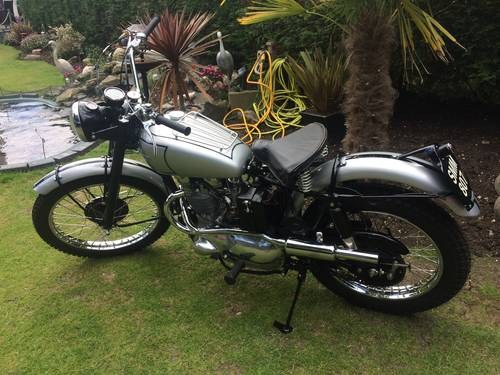 TRIUMPH TROPHY 1951 COMPLETE WITH TRIALS HISTORY  In vendita