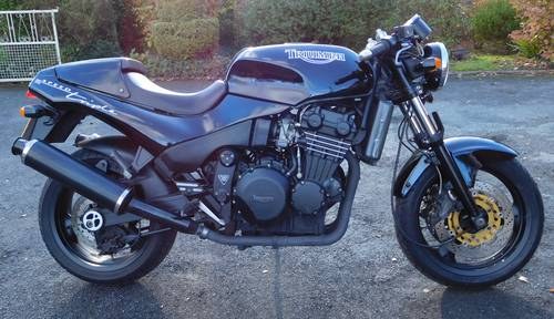 1995 TRIUMPH SPEED TRIPLE 900. NICE ONE OFFERS SOLD