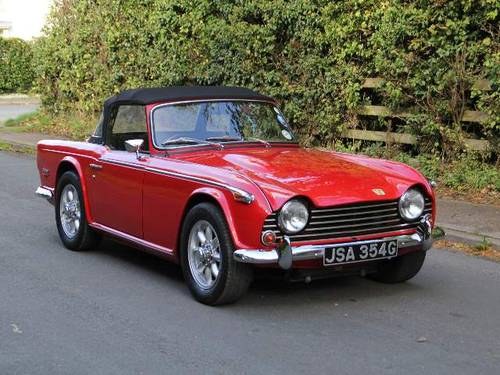 1968 Triumph TR5 PI - Genuine UK in original specification VENDU