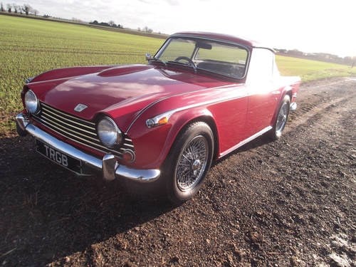 1968 RED TRIUMPH TR5 ORIGINAL UK CAR WITH SURREY TOP VERKAUFT