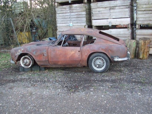 1967 GT6 MK1 totally burnt out in garage fire for complete rebuil In vendita