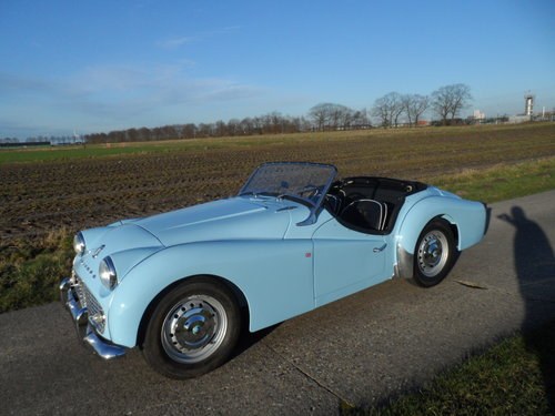 1960 Triumph TR3A '60 Wedge blue VENDIDO