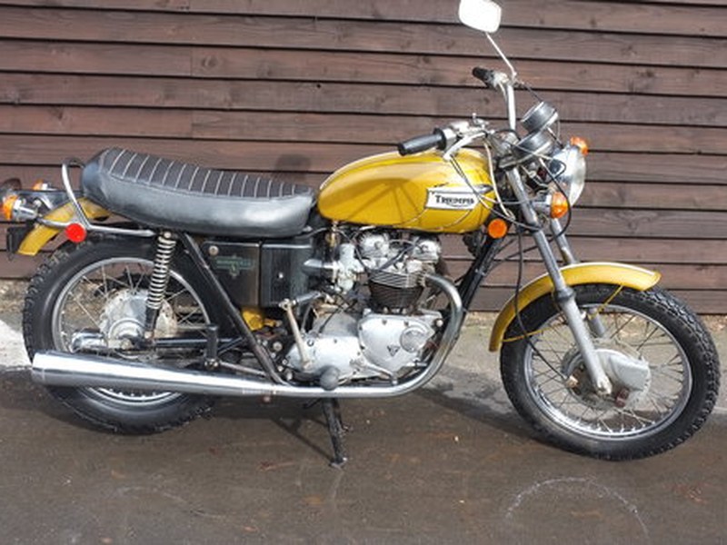 Triumph Bonneville T120 1972 100% orignal and untouched BARN