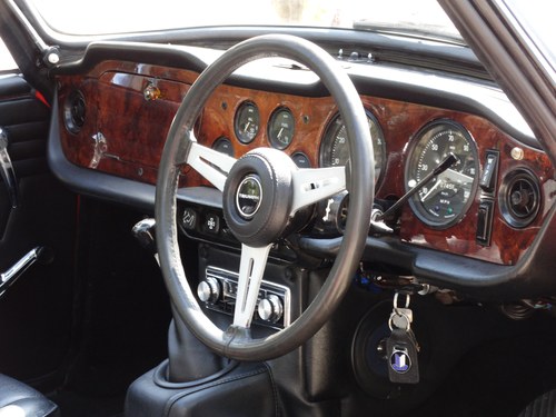 1971 Triumph TR6 - 5