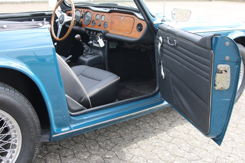 1968 Triumph TR250 - 7