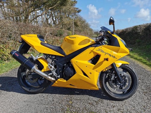 2004 Triumph Daytona 600 A vendre