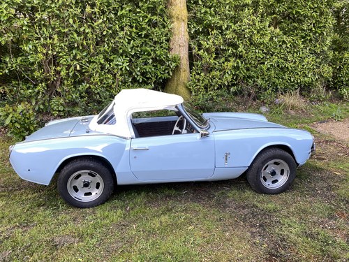 1966 Spitfire ,mk2 blue   running /moving car In vendita