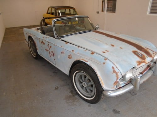 1963 Triumph TR4 Very rot free for restoration For Sale