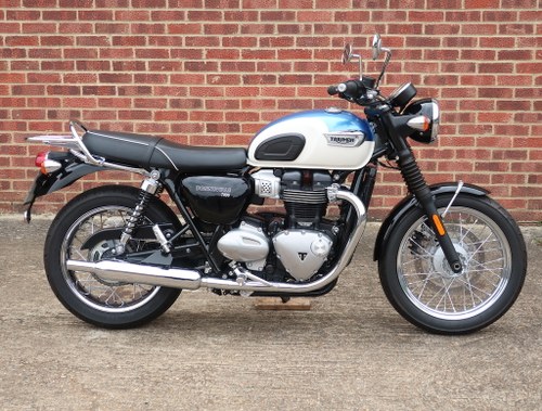 2016 Triumph Bonneville T100 - Just 1900 from new ! For Sale