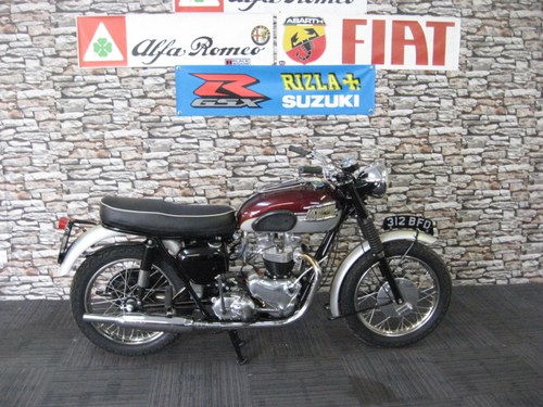 1961 Triumph TR6 Trophy 650 finished in maroon and grey For Sale