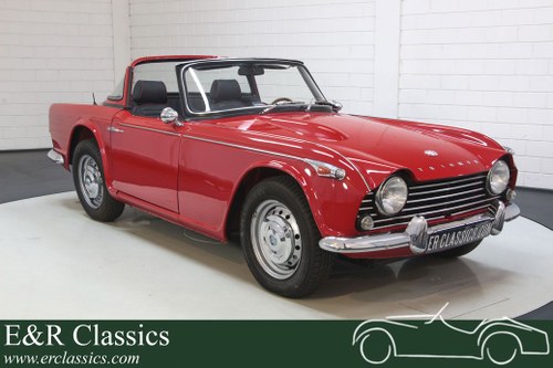 Triumph TR4A IRS | Original Surrey Top | Restored | 1965 Kaufen Bei