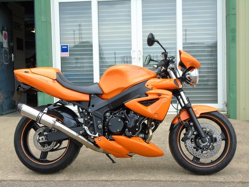 Triumph Speed Four 2004, Excellent Condition, UK Delivery Kaufen Bei