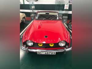 1965 Triumph tr4 irs full restored For Sale (picture 1 of 10)