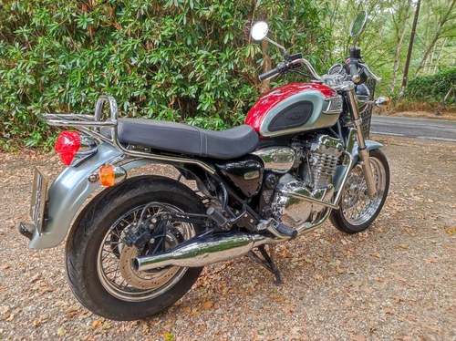 2000 Triumph Thunderbird 900; all-original classic retro-roadster In vendita