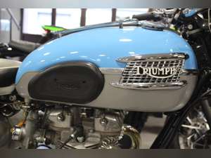 1960 Triumph T120 650cc **Blue / Silver** For Sale (picture 10 of 12)