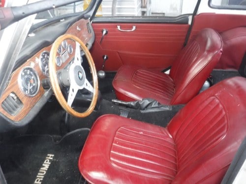 1967 Triumph TR4 - 6
