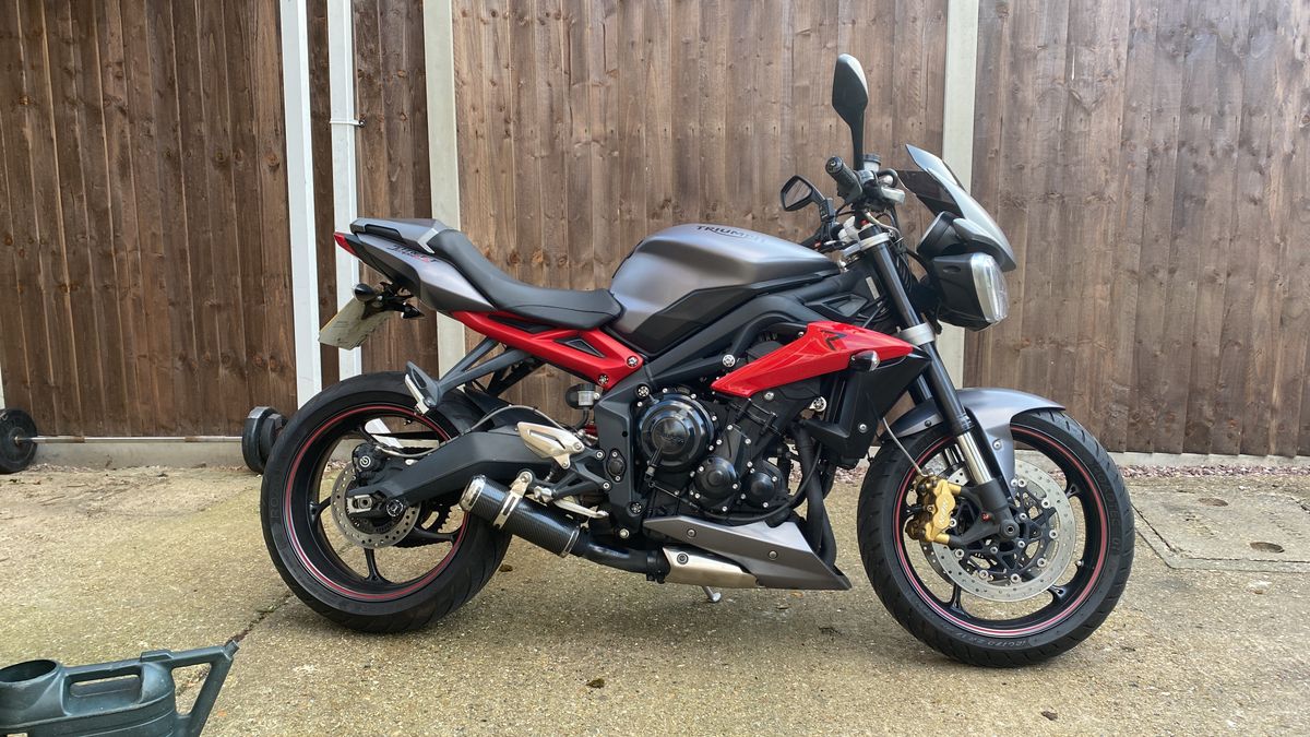 2016 Triumph Street triple r in Horley, United Kingdom - For Sale | Car ...