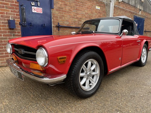 1972 TRIUMPH TR6 CF ON SU CARBURETORS VERKOCHT