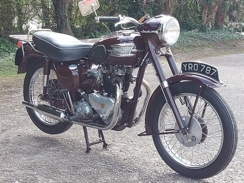 1957 TRIUMPH SPEED TWIN 500, STUNNING! HISTORY FROM NEW. SOLD