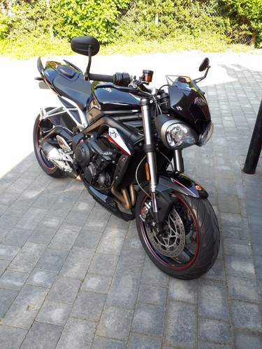 2017 Triumph Street Triple Rs
