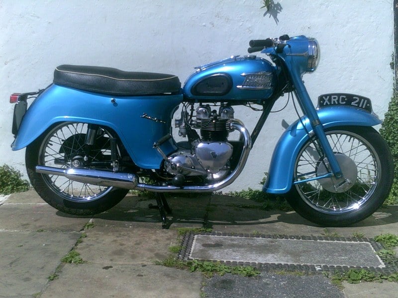 TRIUMPH 3TA
