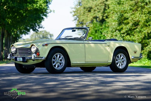 1968 Triumph TR250 in Jasmin with Overdrive (LHD) For Sale