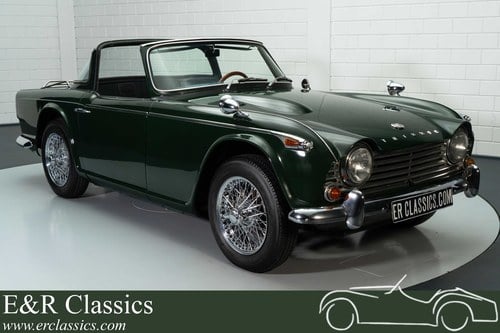 Triumph TR4A IRS | Restored | Rare Surrey Top | 1966 Kaufen Bei