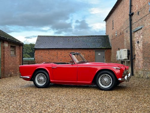1967 Triumph TR4A Last Owner 14 Years. Surrey Top. VERKAUFT