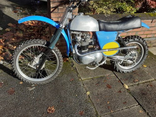Cheney Triumph T100R 500cc twin-shock scrambler