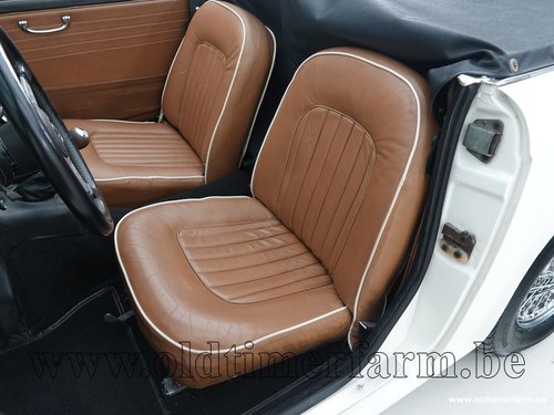 1968 Triumph TR4 - 8