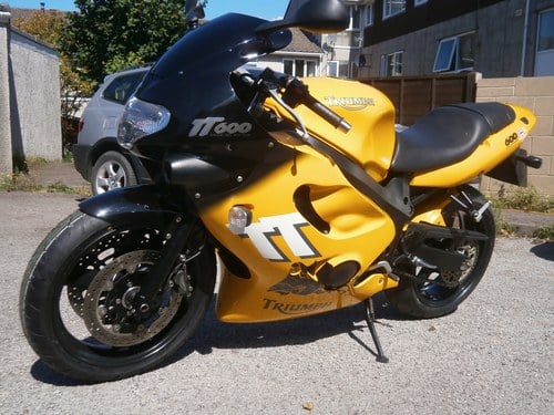 2000 Triumph Tt 600