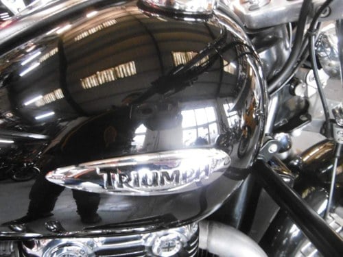 2010 Triumph 1600 Thunderbird - 9