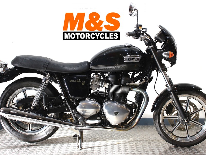 2011 Triumph Bonneville 865 SE