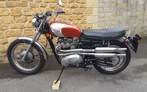 1972 Triumph TR6C 650cc motorcycle (picture 1 of 12)