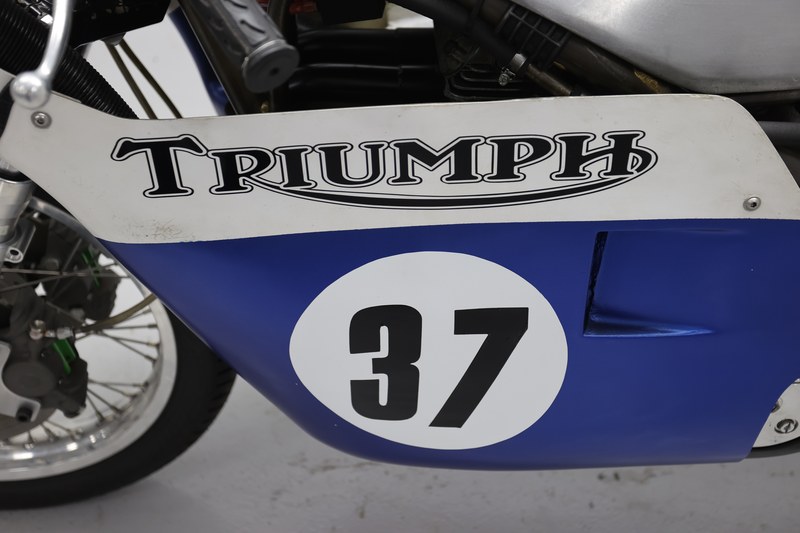 2017 Triumph Trident - 4