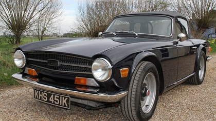 1971 ROYAL BLUE TRIUMPH TR6 CP WITH OVERDRIVE