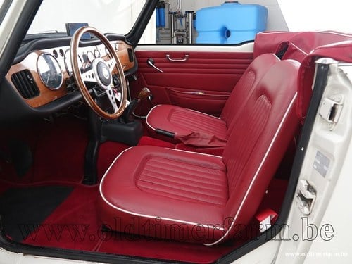 1966 Triumph TR4 - 8