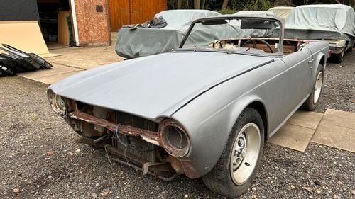 Picture of 1971 Triumph TR6 Rolling shell, LHD for restoration - For Sale