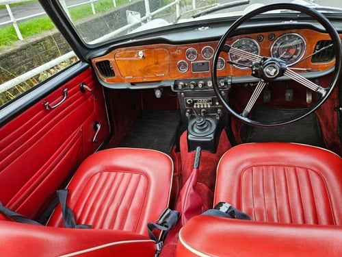 1968 Triumph TR4 - 6