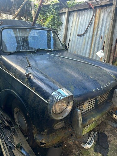 1966 Herald Convertible...Restoration or spares VENDIDO