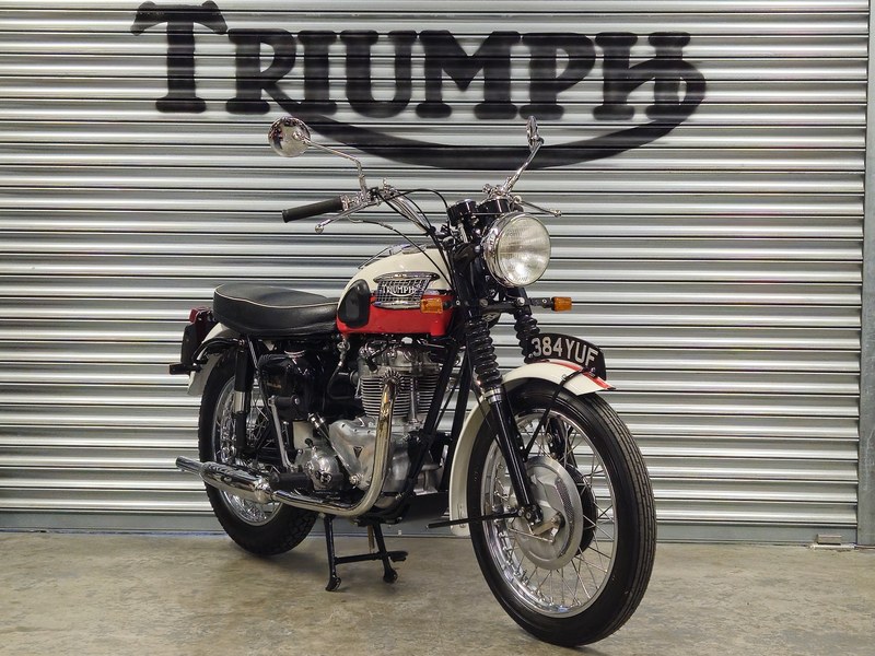 1960 TRIUMPH TROPHY TR6. RARE 650 CLASSIC